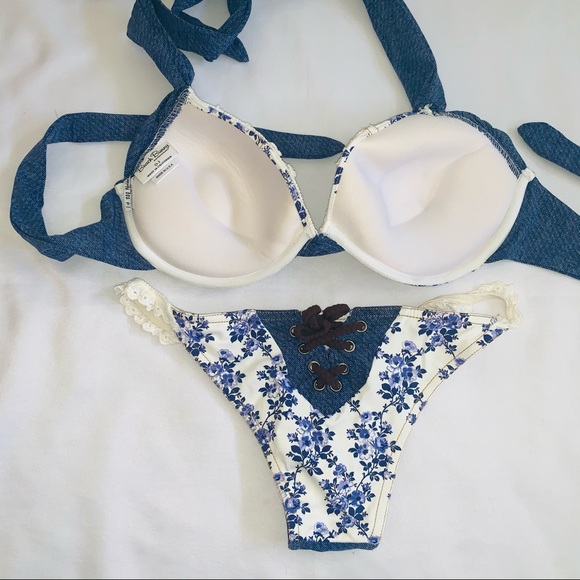 Beach Bunny Blue and White Bikini - Picture 3 of 5